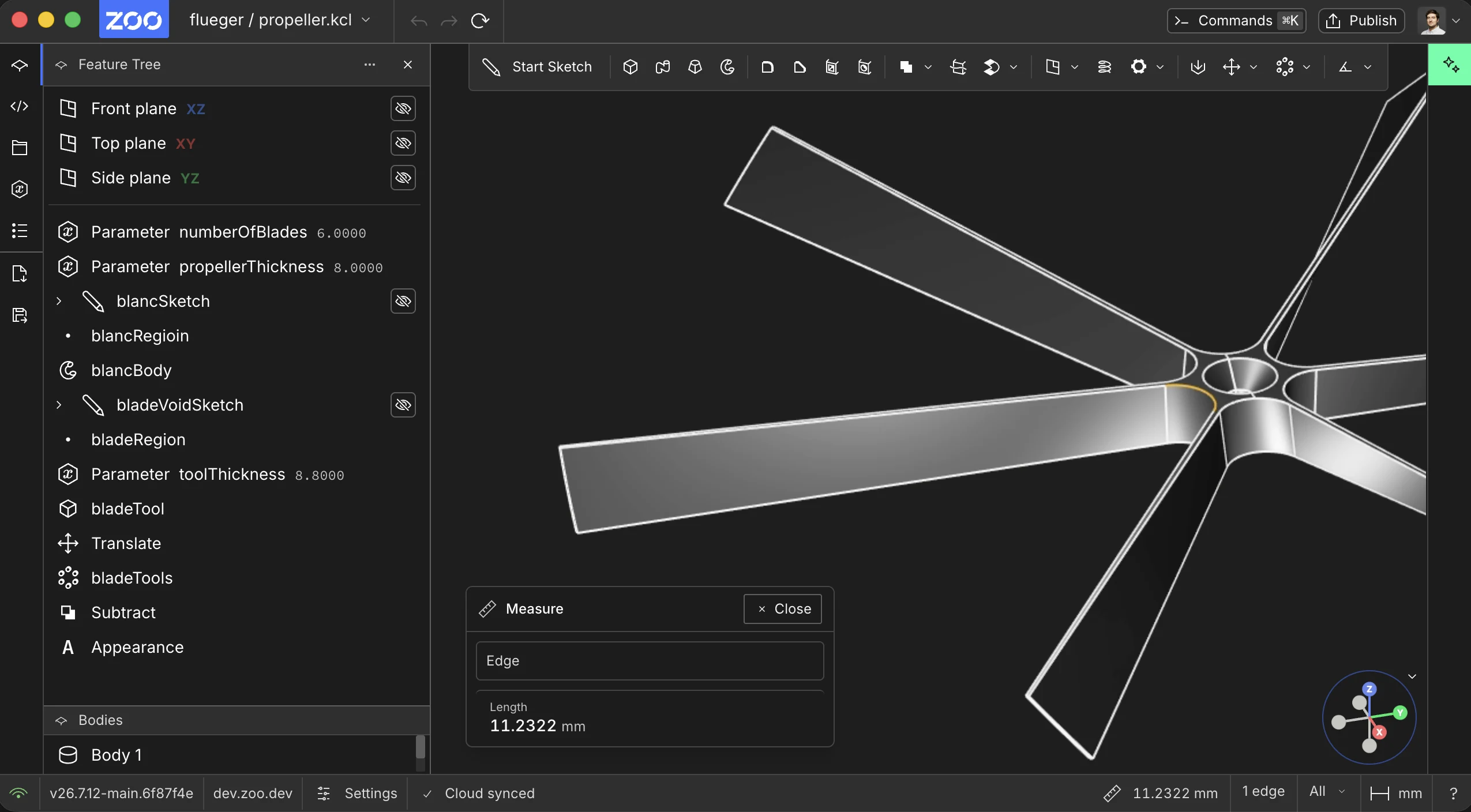 Measure panel showing the length of a selected curved edge